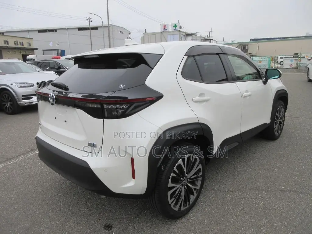 Toyota Yaris Cross 1.5 Hybrid FWD 2021 Pearl