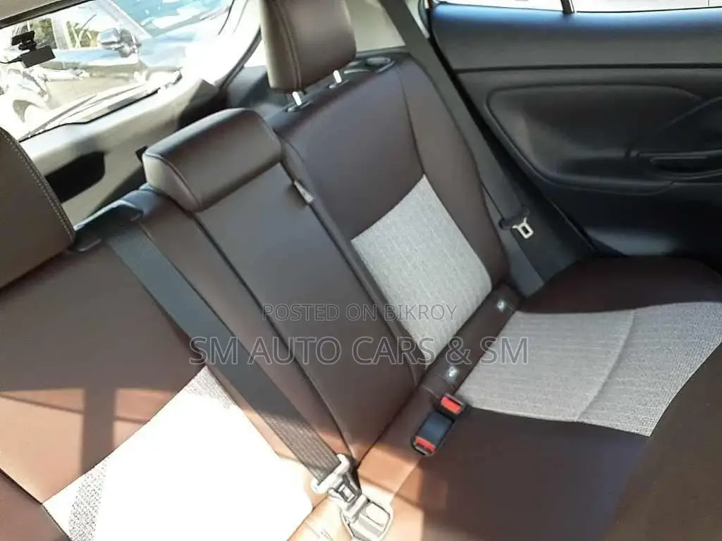 Toyota Yaris Cross 1.5 Hybrid FWD 2021 Pearl