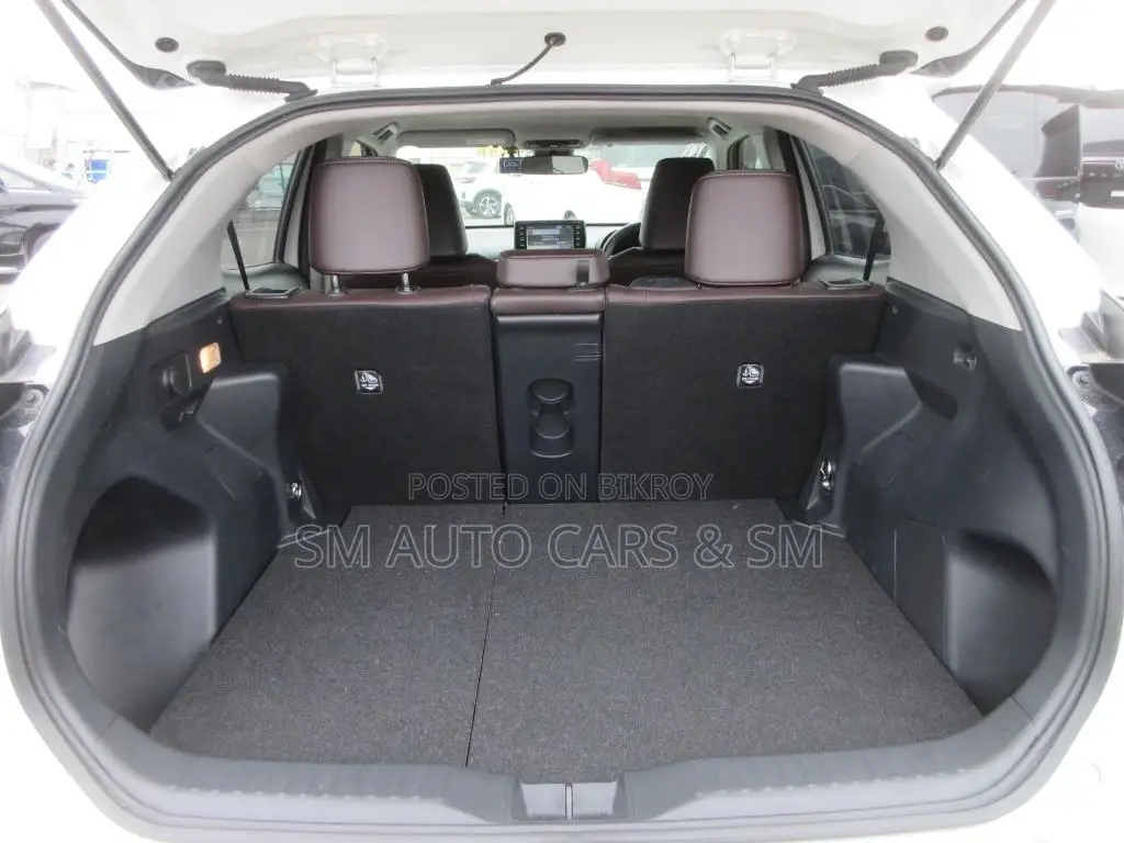 Toyota Yaris Cross 1.5 Hybrid FWD 2021 Pearl