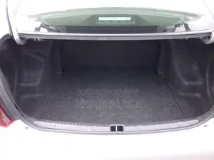 Toyota Axio 2022 Silver