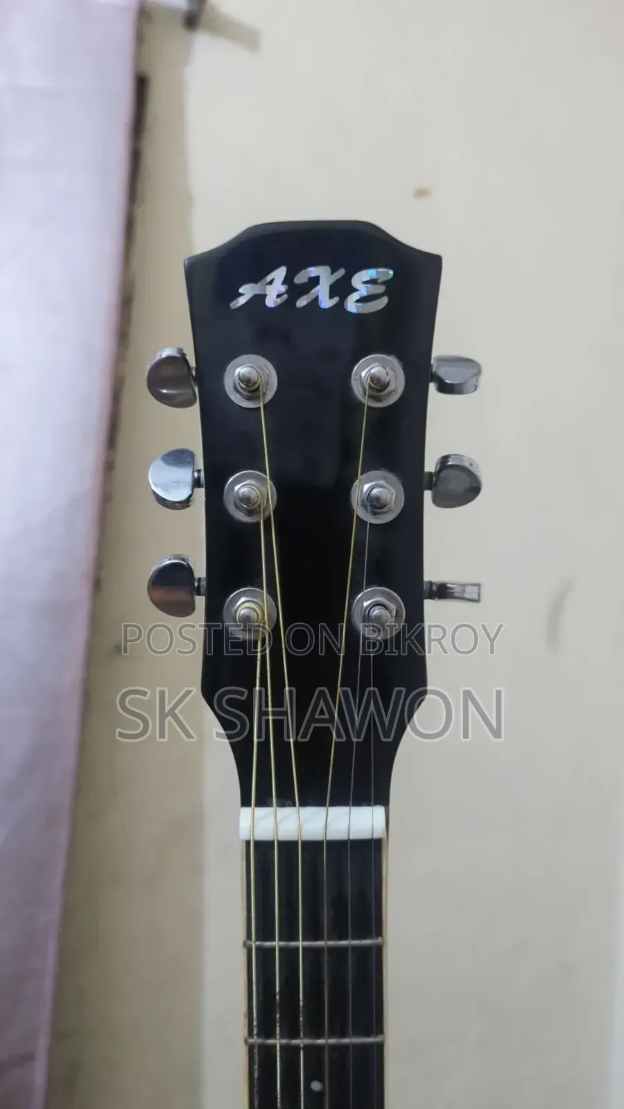 Axe Guitar