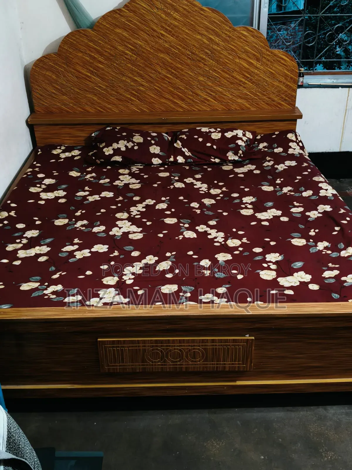 Bed King Size