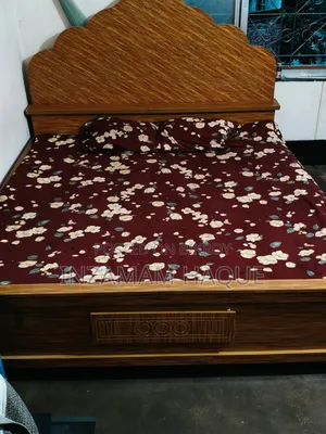 Bed King Size