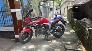 Yamaha FZ 2017 Red