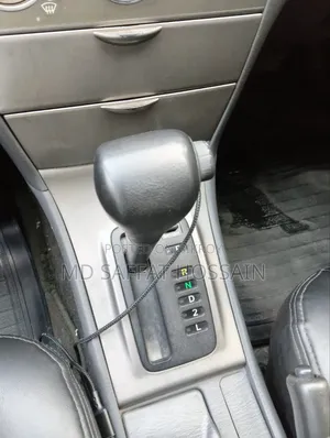 Toyota Corolla 2004 Silver