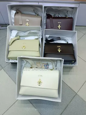 Classic Bag Absolutely New, You Can Come to the Showroom and Take It