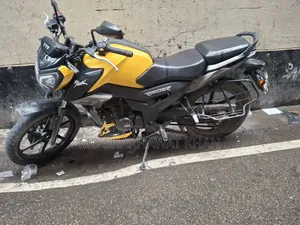 TVS Raider 125 2022 Yellow