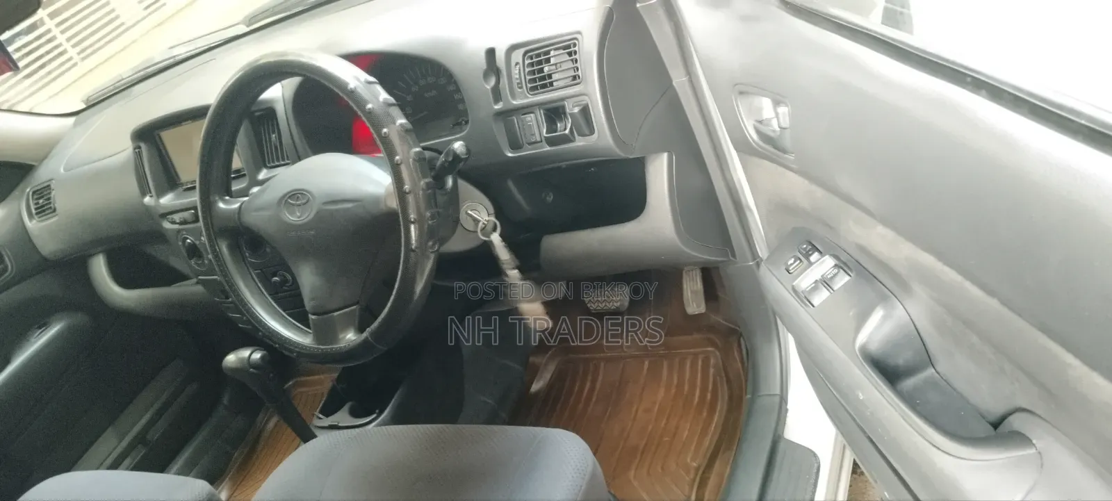 Toyota Probox 2002 Silver