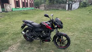 Bajaj Pulsar 150 2023 Black