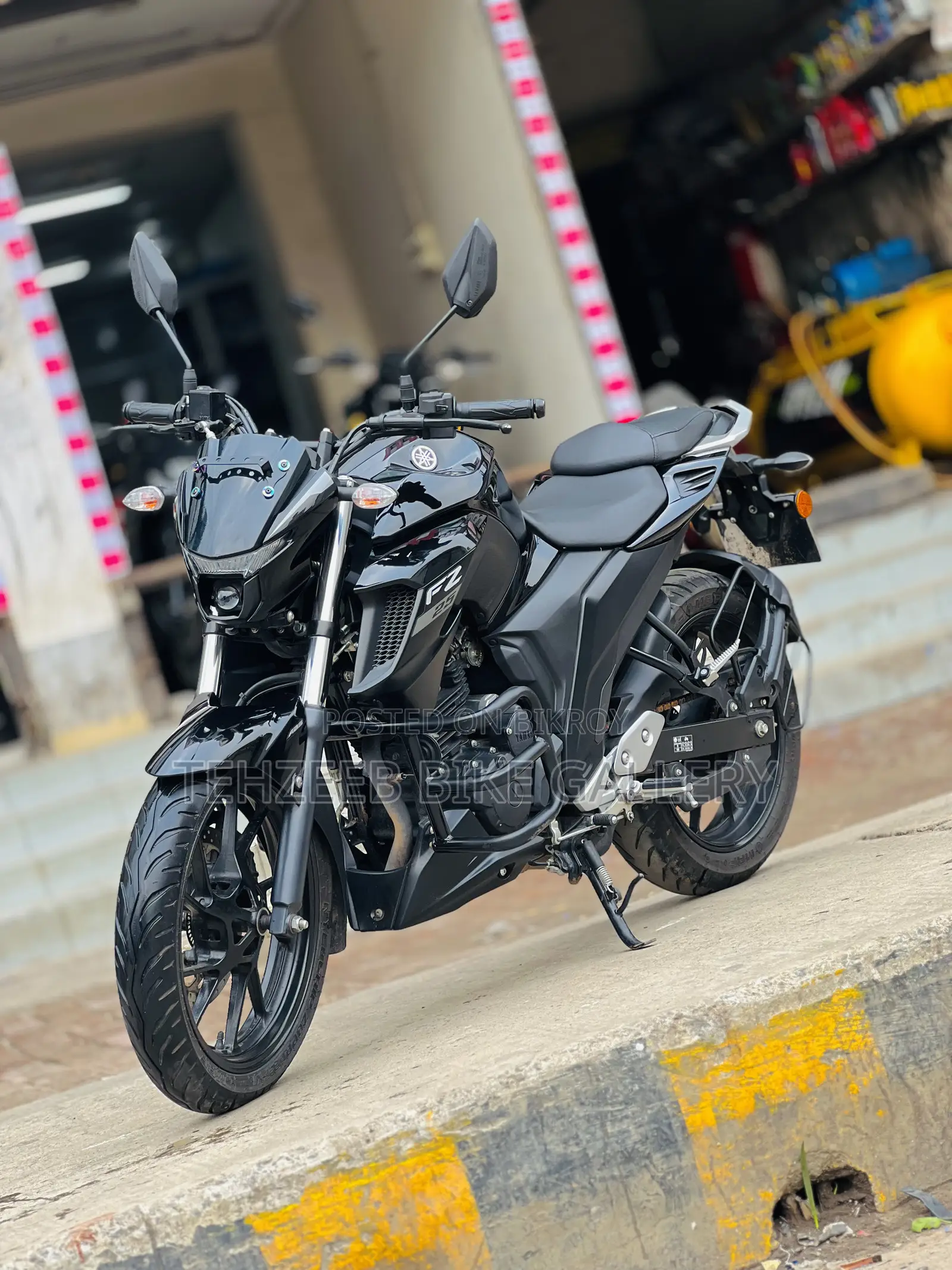 Yamaha FZ 2025 Black