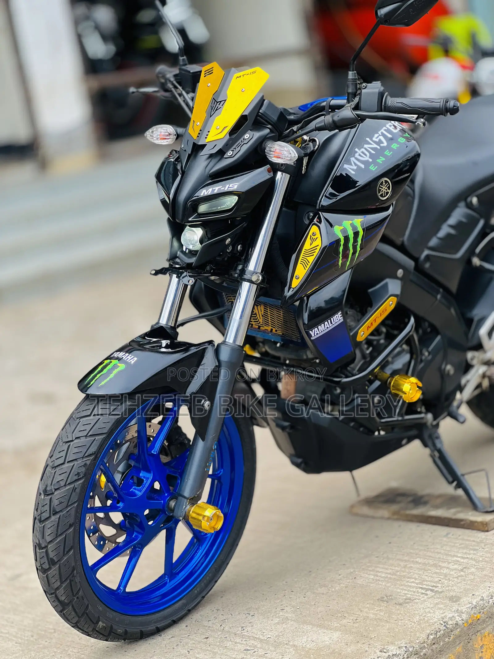 Yamaha 2020 Blue