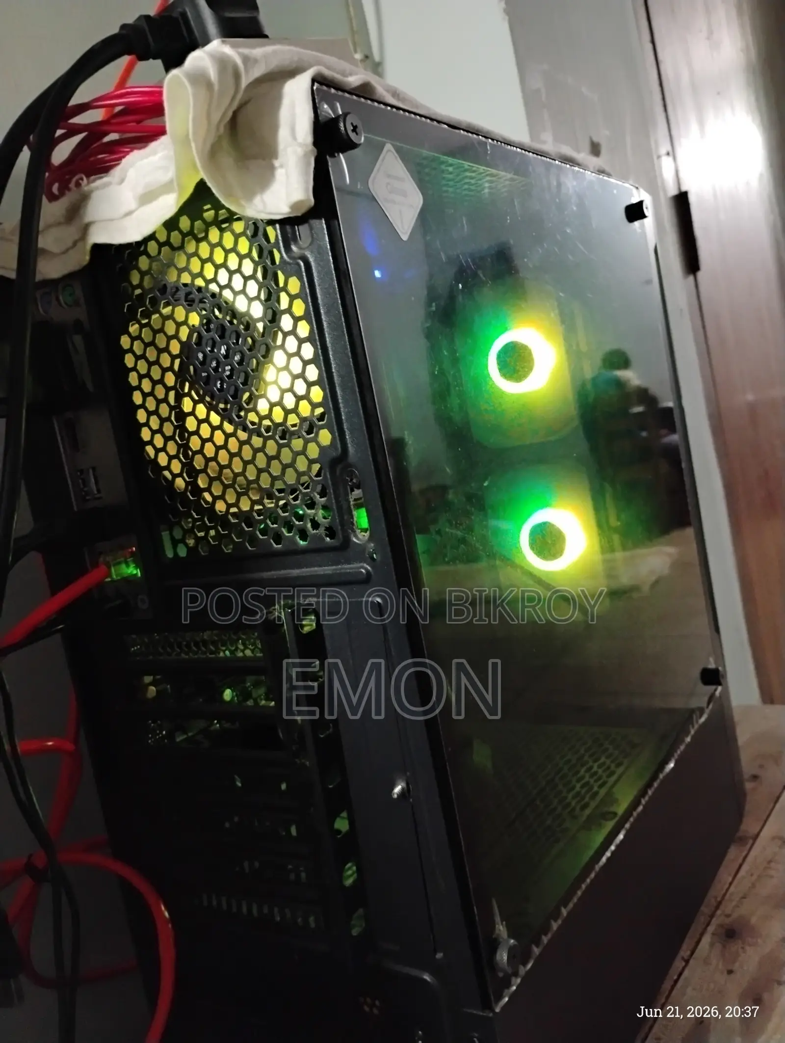 Desktop Computer MSI Model 16GB AMD Ryzen 5 SSD 256GB