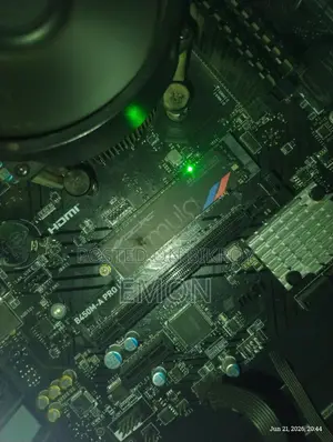 Desktop Computer MSI Model 16GB AMD Ryzen 5 SSD 256GB