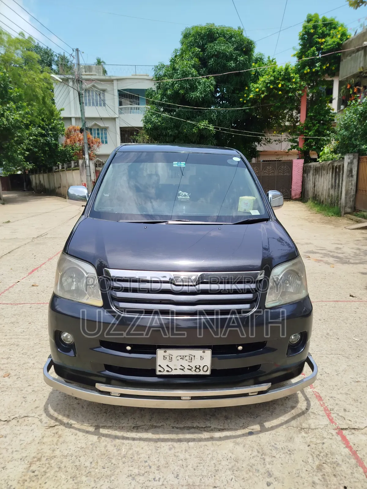Toyota Noah 2004 Black