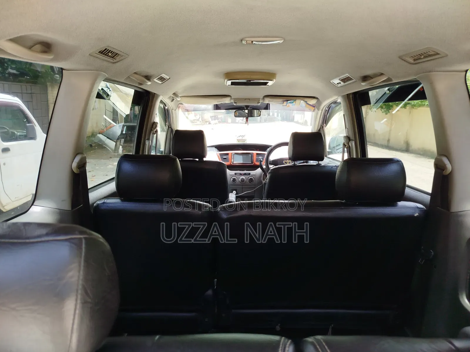 Toyota Noah 2004 Black