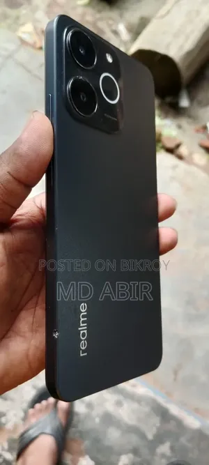 Realme 4 GB Black