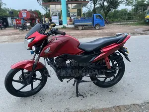 হোন্ডা সিজি১১০ ২০১৭ রেড