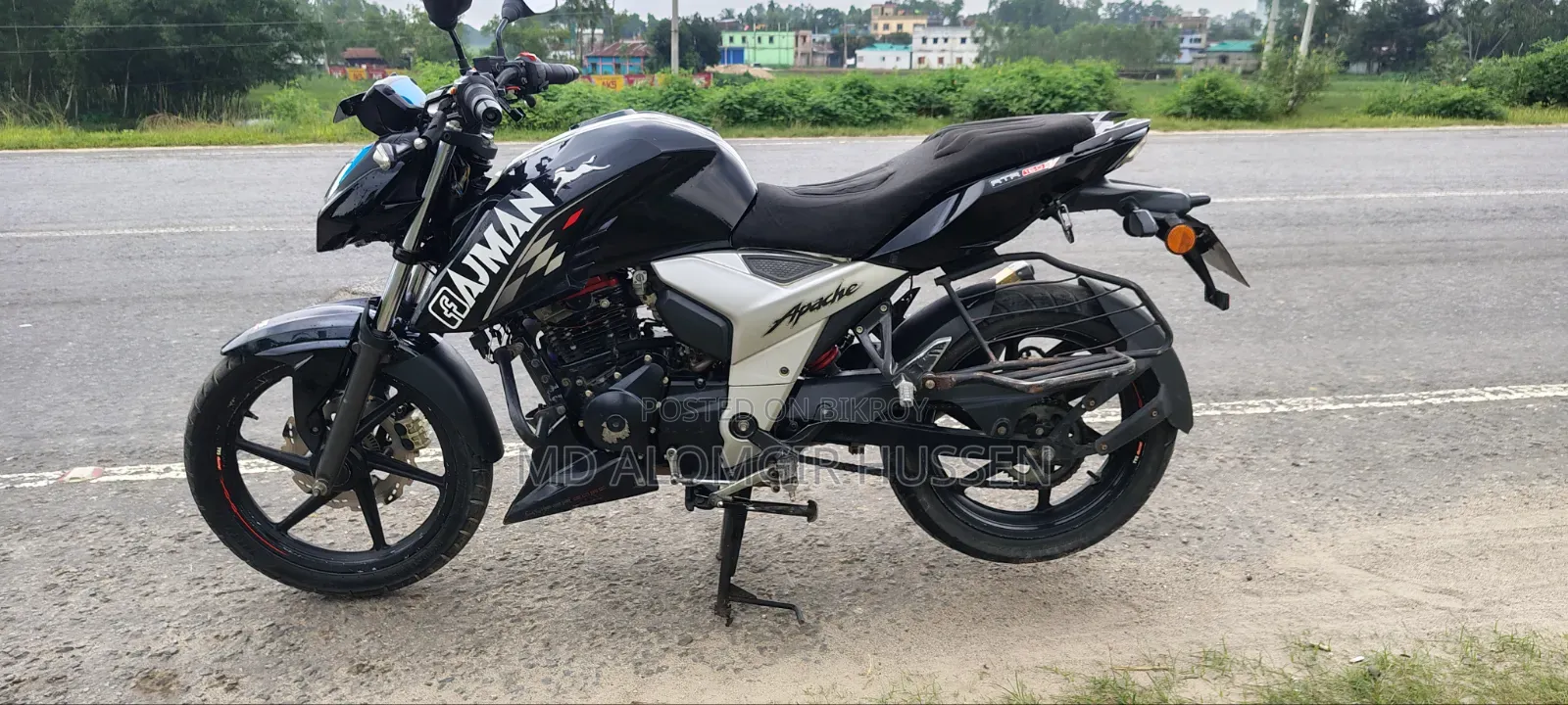 TVS Apache 160 4V 2023 Black