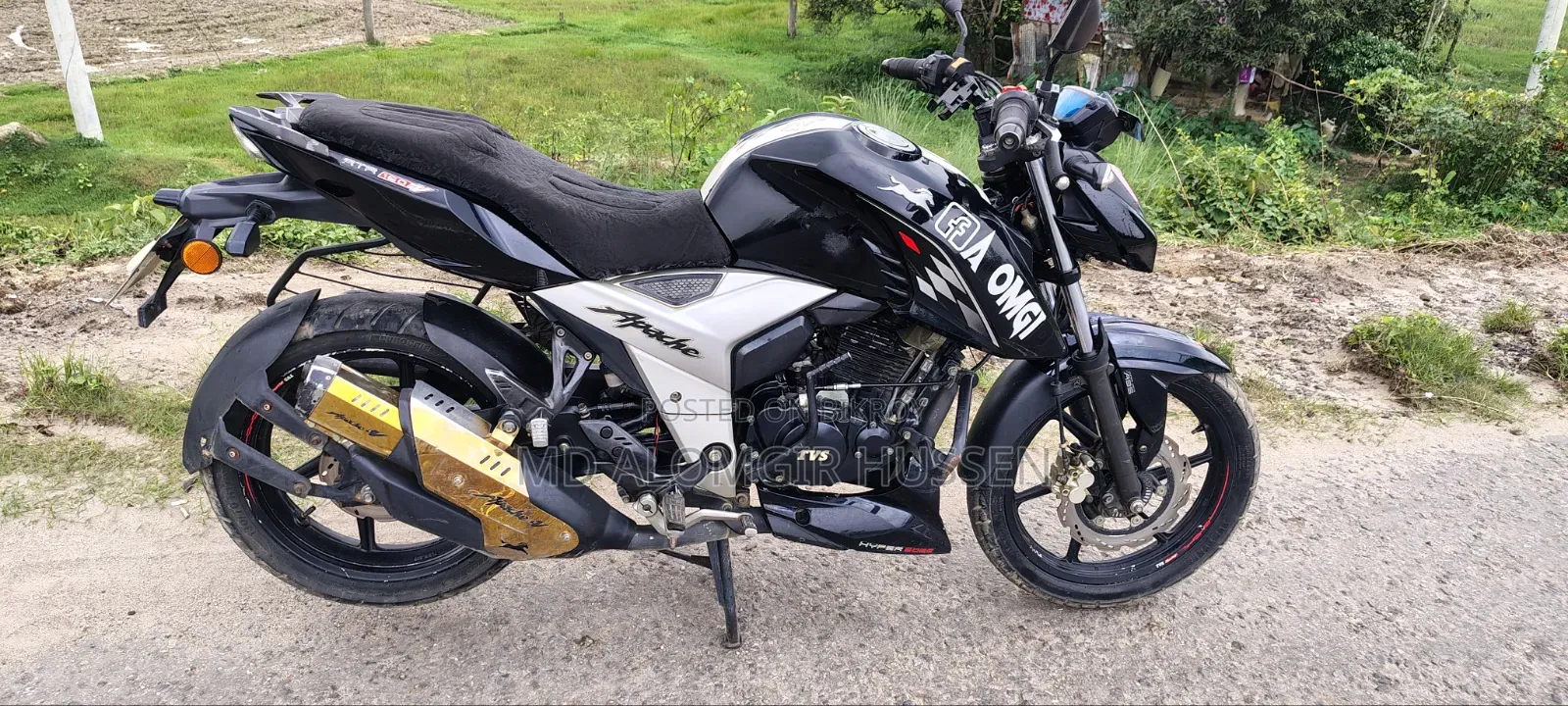 TVS Apache 160 4V 2023 Black