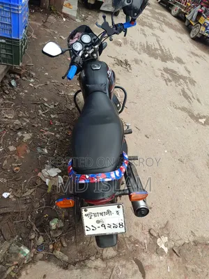 Bajaj Platina 100 2026 Red