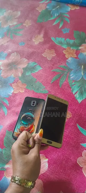 Samsung J400 Black