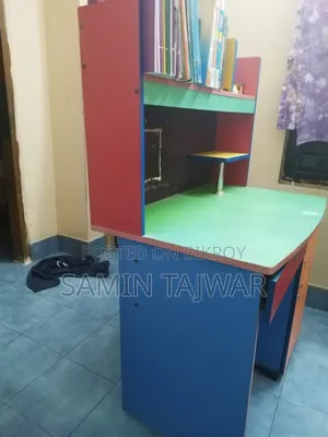 Reading Table
