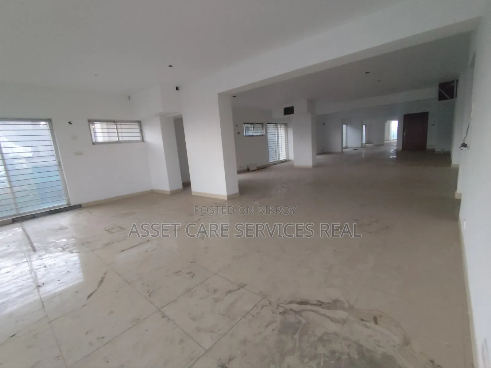6000-SQFT Fully Commercial Open Office Space Rent Banani Road-11