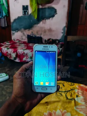 Samsung Galaxy J1 Ace 4 GB White