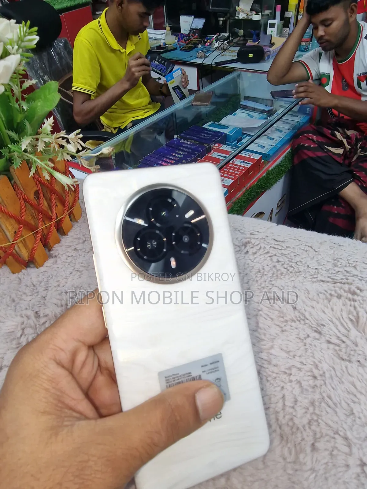 নতুন Realme 14 Pro ২৫৬ জিবি সাদা