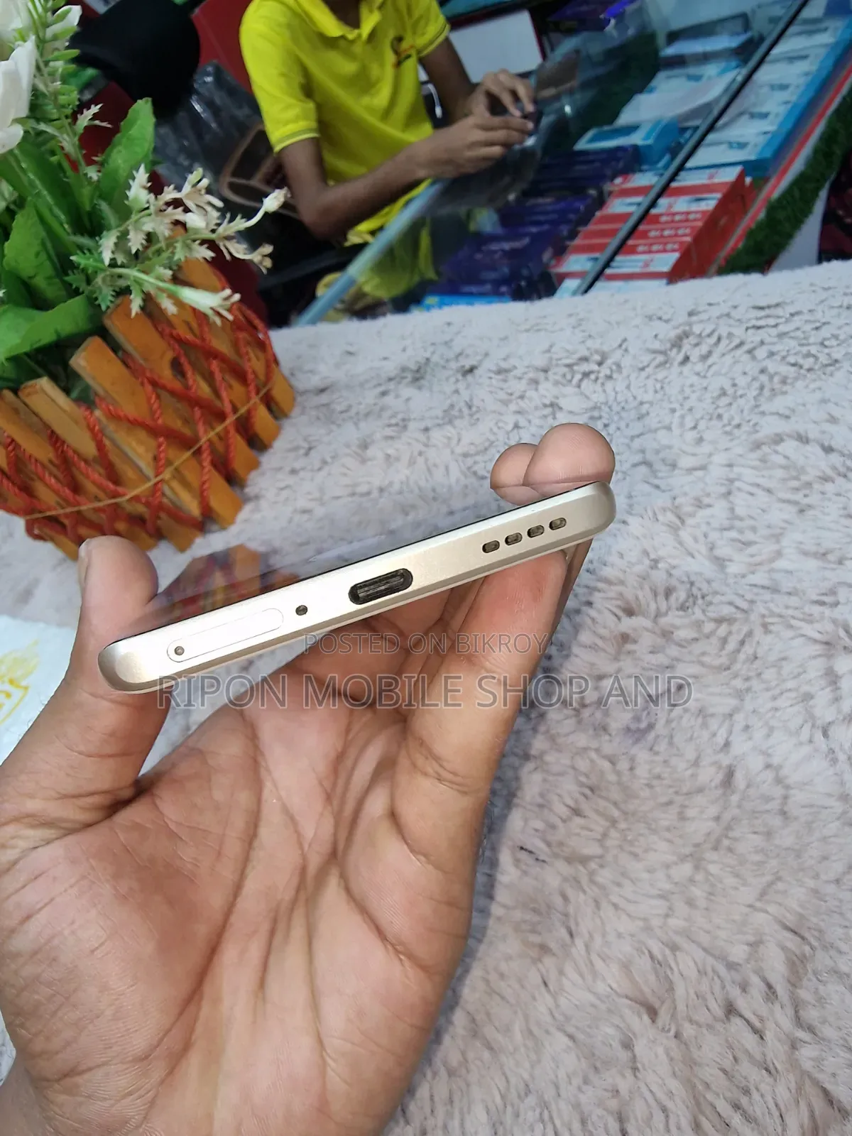 নতুন Realme 14 Pro ২৫৬ জিবি সাদা