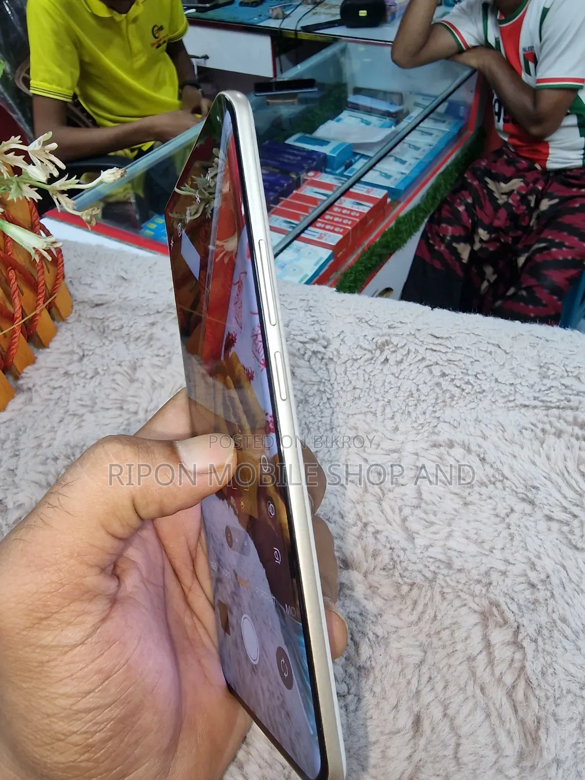 নতুন Realme 14 Pro ২৫৬ জিবি সাদা
