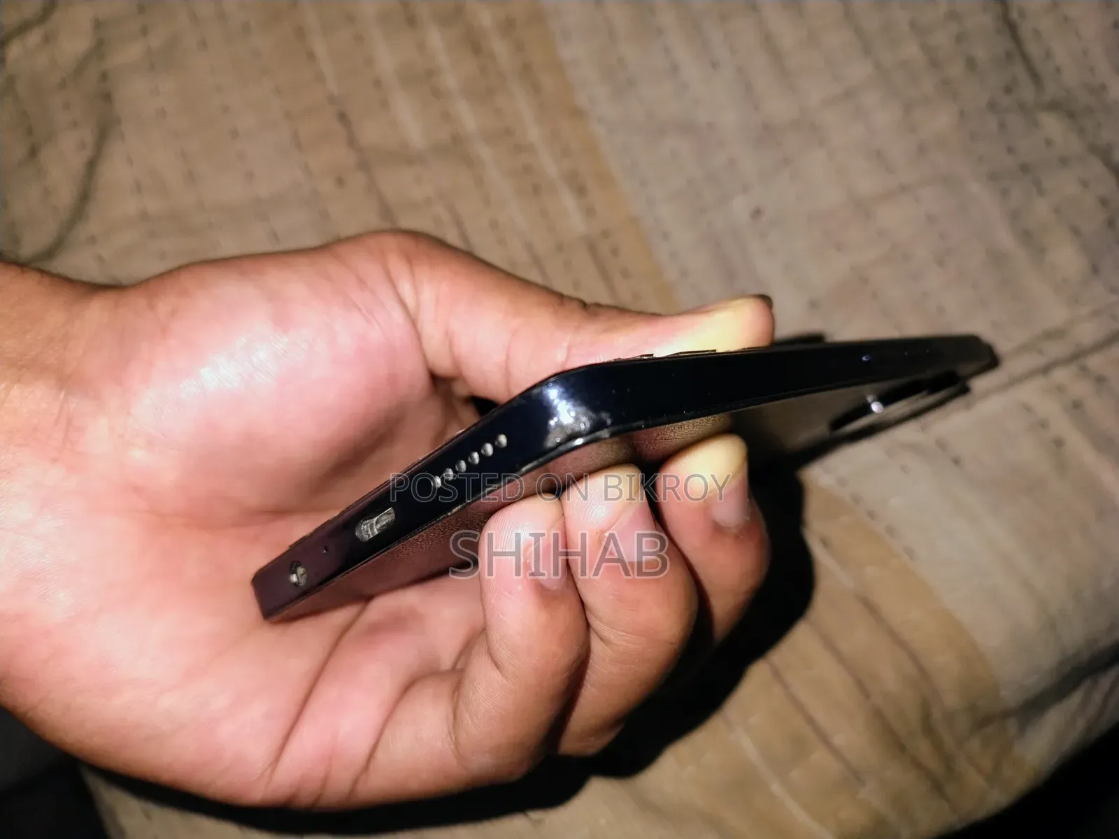 টেকনো ক্যামন ২০ প্রো ২৫৬ জিবি কালো