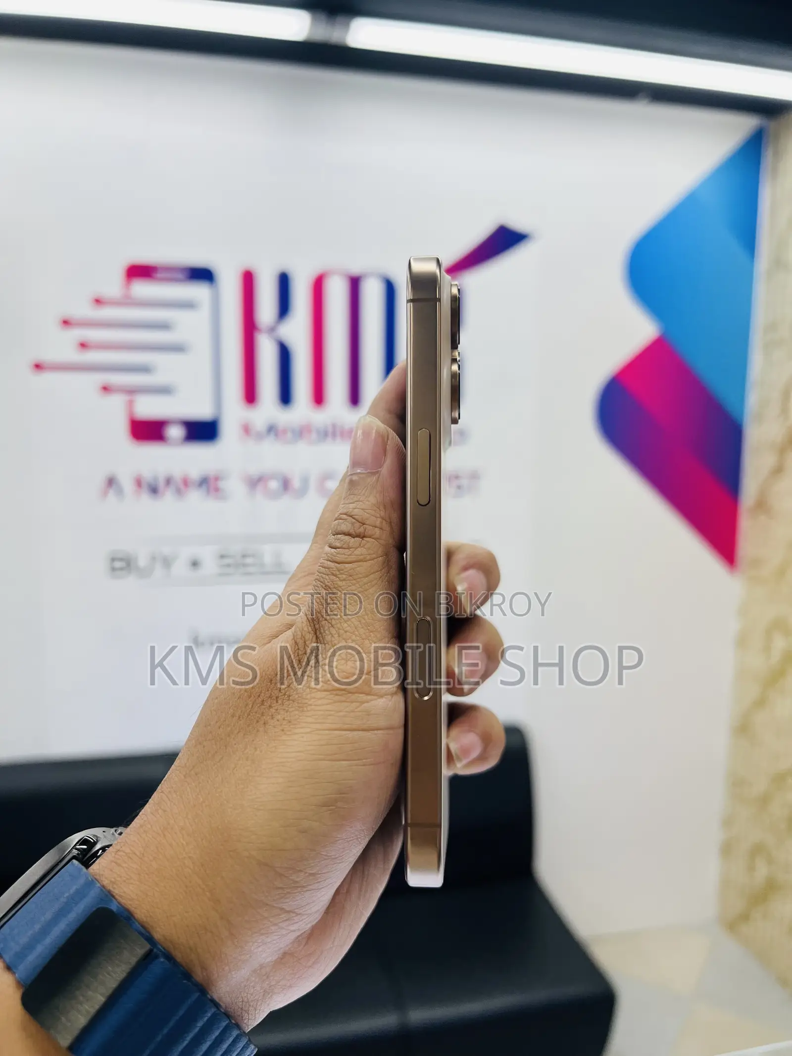Apple iPhone 16 Pro 128 GB Gold