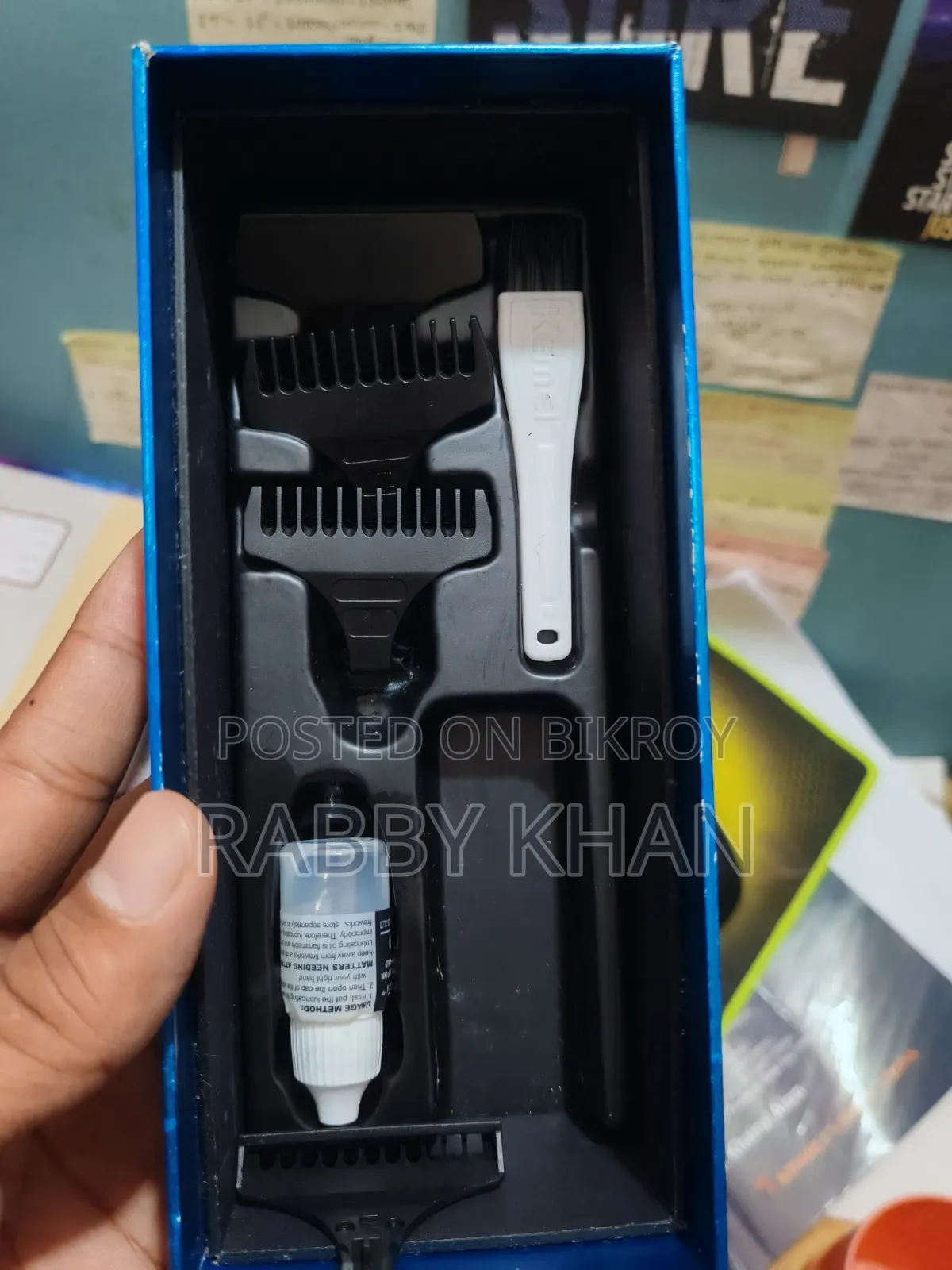Kemei brand trimmer for sale, comes with free gel.