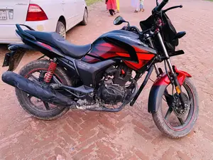 Hero Hunk 2024 Black