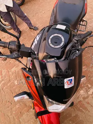 Hero Hunk 2024 Black