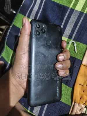 Maximus 32 GB Black