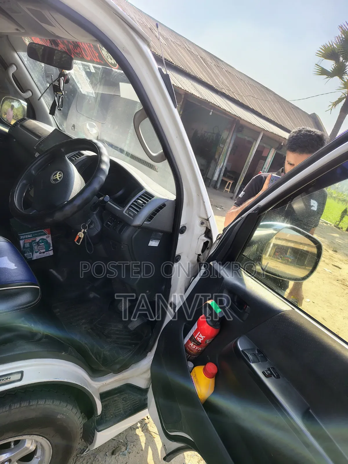 Toyota HiAce SV Premium 2013 Pearl