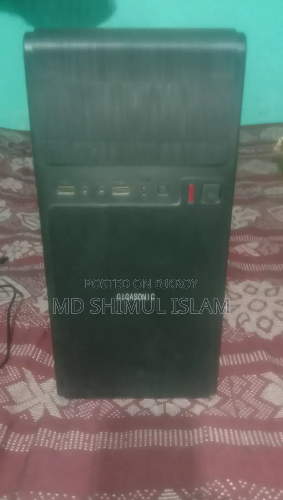 Gigabyte GA-H110MSTX-HD3-ZK 8GB Intel Core I5 HDD+SSD 750GB