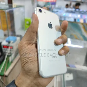 Apple 32 GB Silver