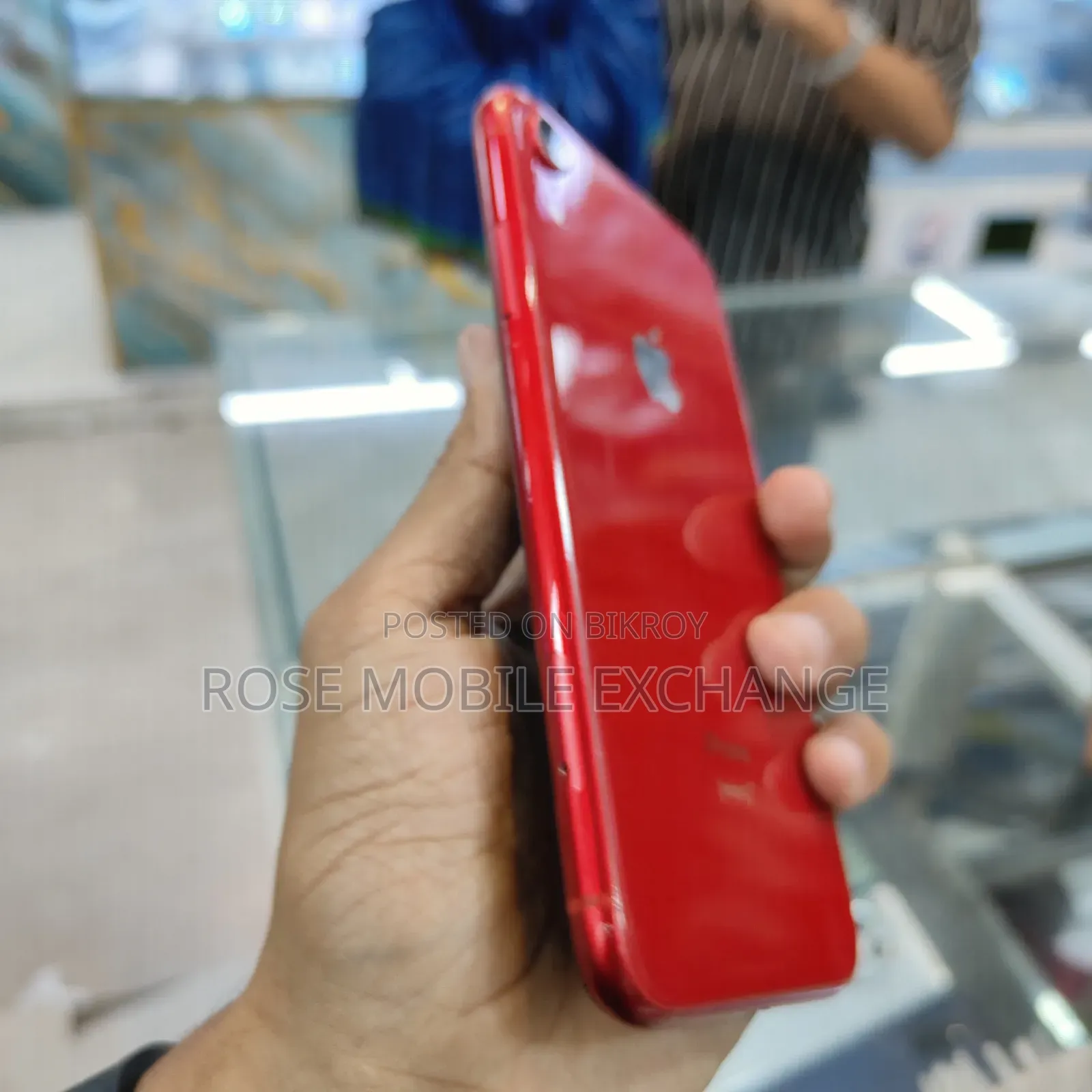 Apple 128 GB Red