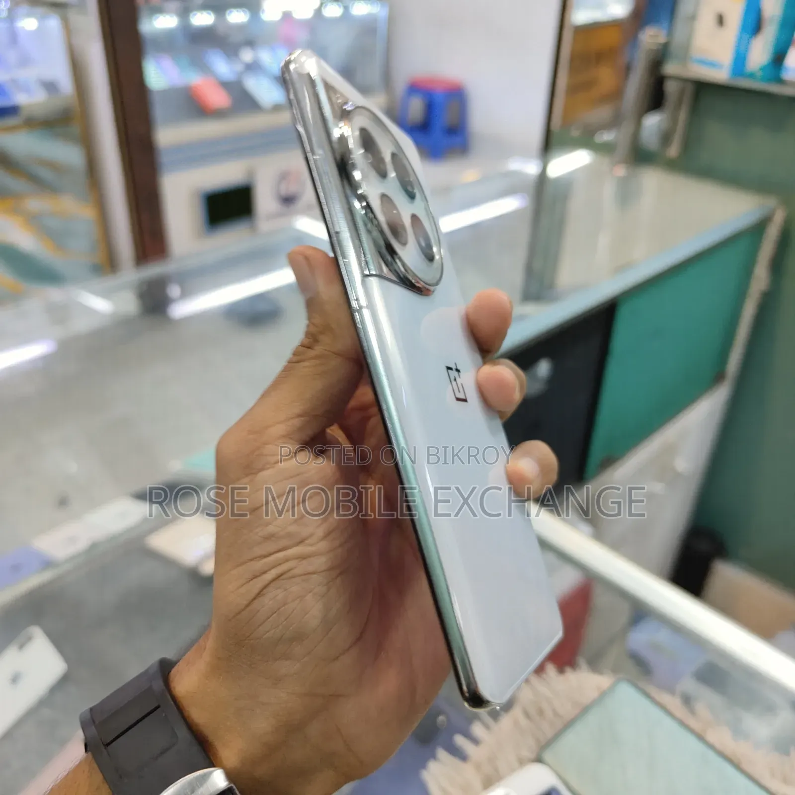 New OnePlus 1 TB White