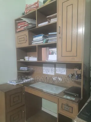 Reading Table With Book Shelves