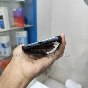 Samsung ১২৮ জিবি ব্ল্যাক