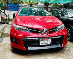 Toyota Auris 2012 Red