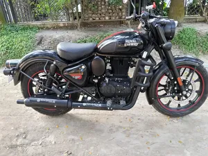 Royal Enfield Classic 350 2025 Black