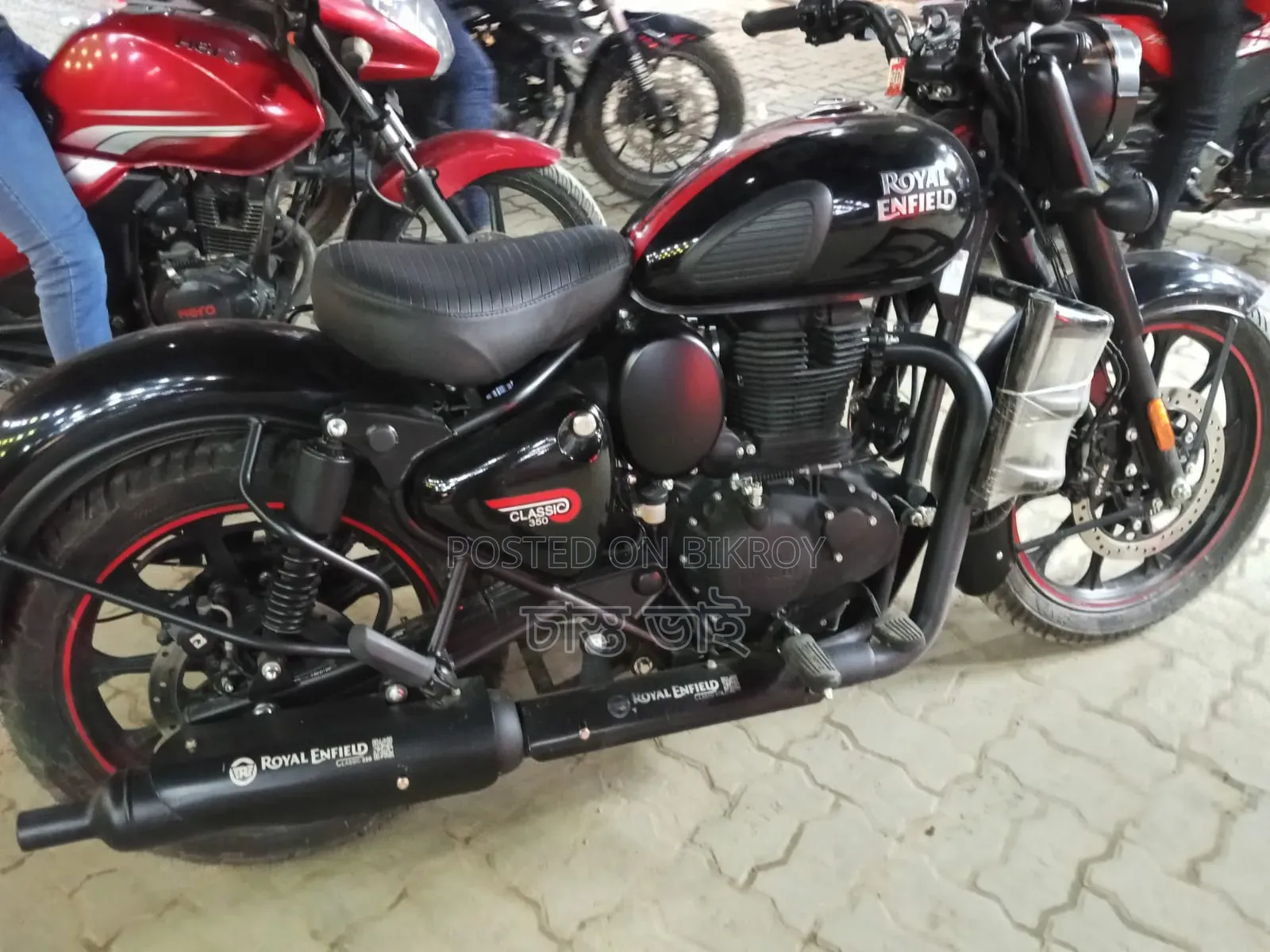 Royal Enfield Classic 350 2025 Black