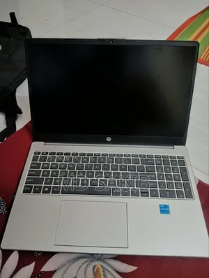 Laptop HP 250 G10 8GB Intel Core I3 SSD 500GB