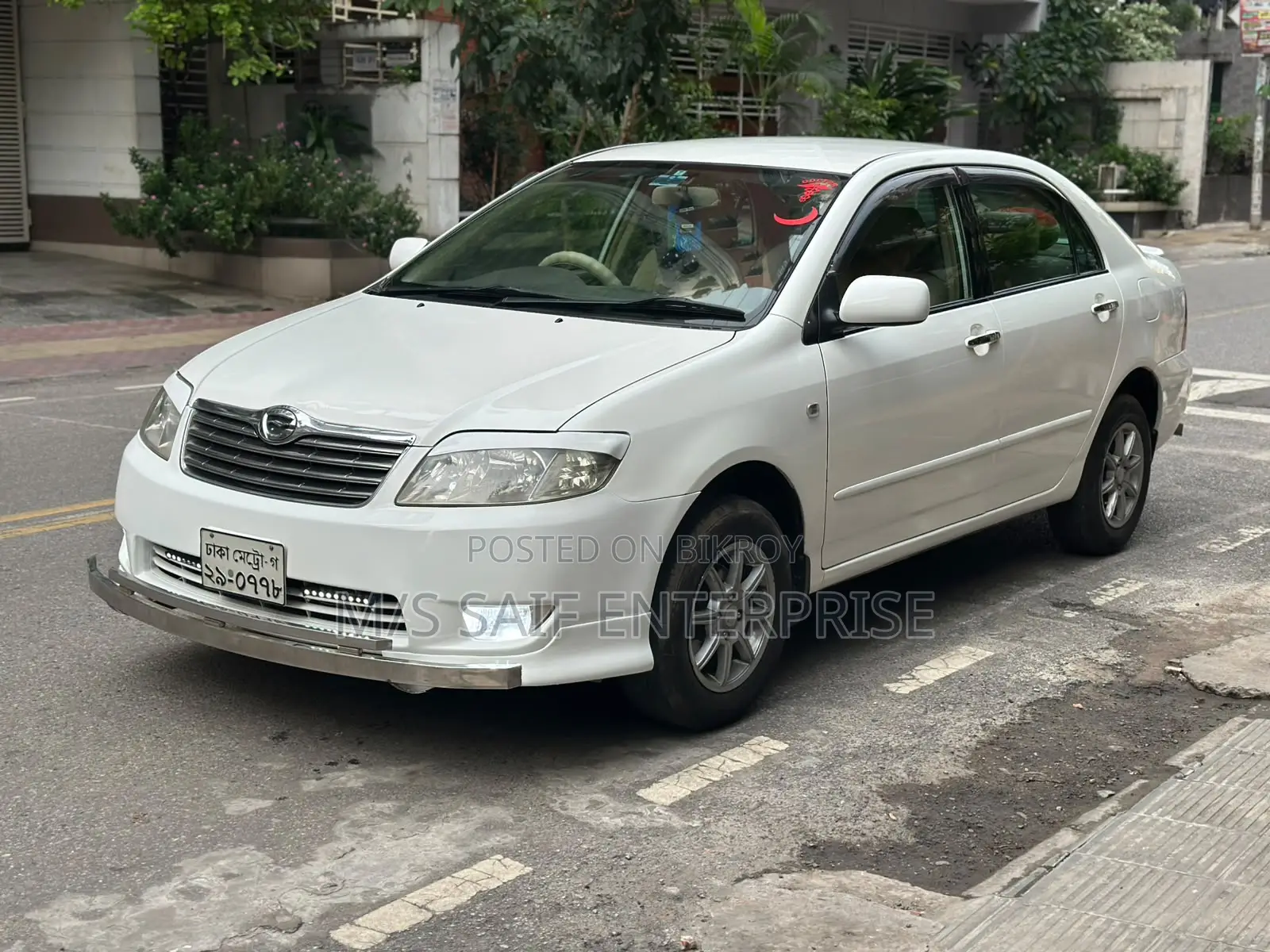 Toyota Corolla 2005 White