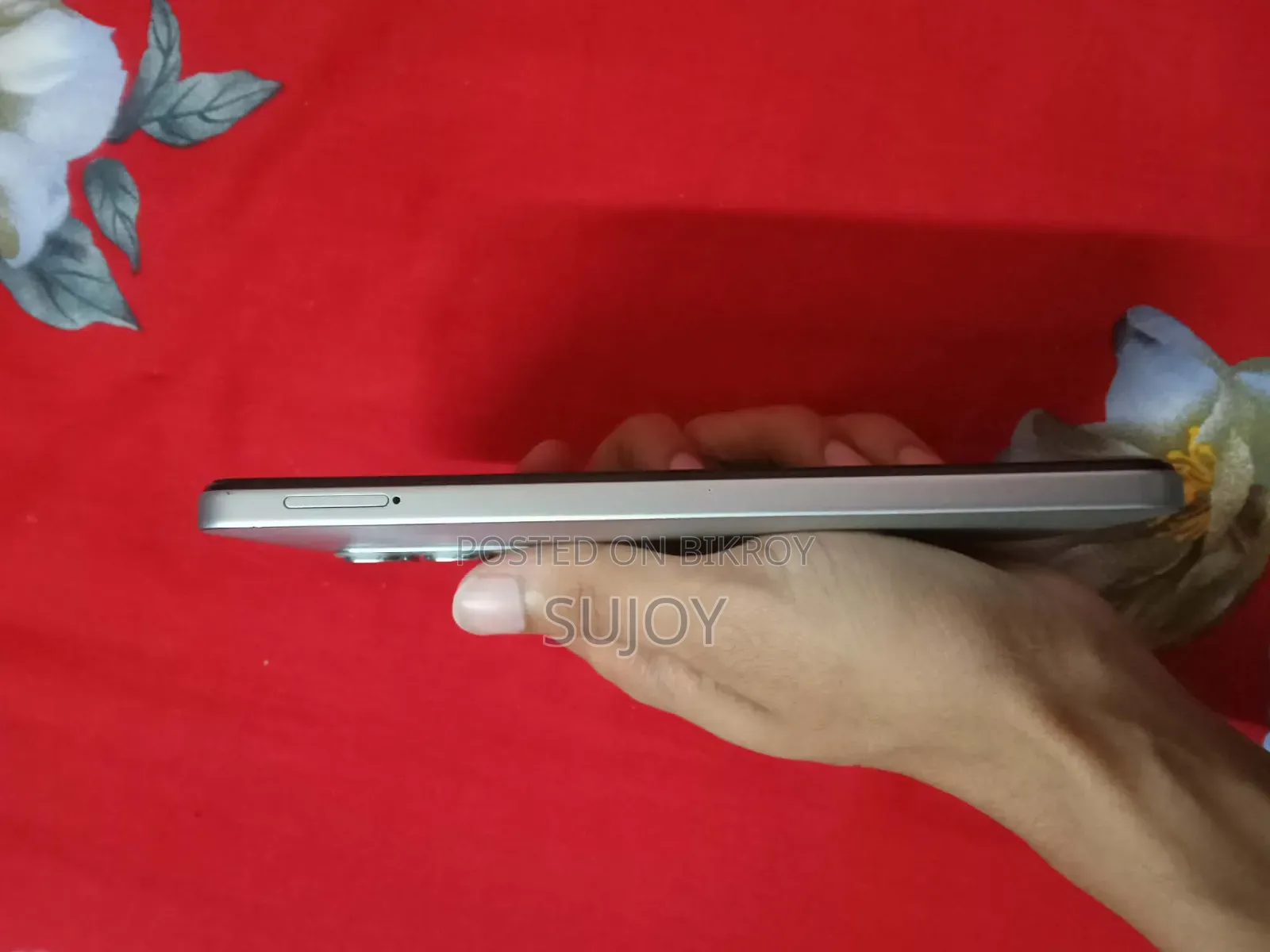 ইনফিনিক্স হট ৬০আই ১২৮ জিবি সিলভার